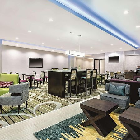 La Quinta By Wyndham Mcallen Convention Center Bagian luar foto